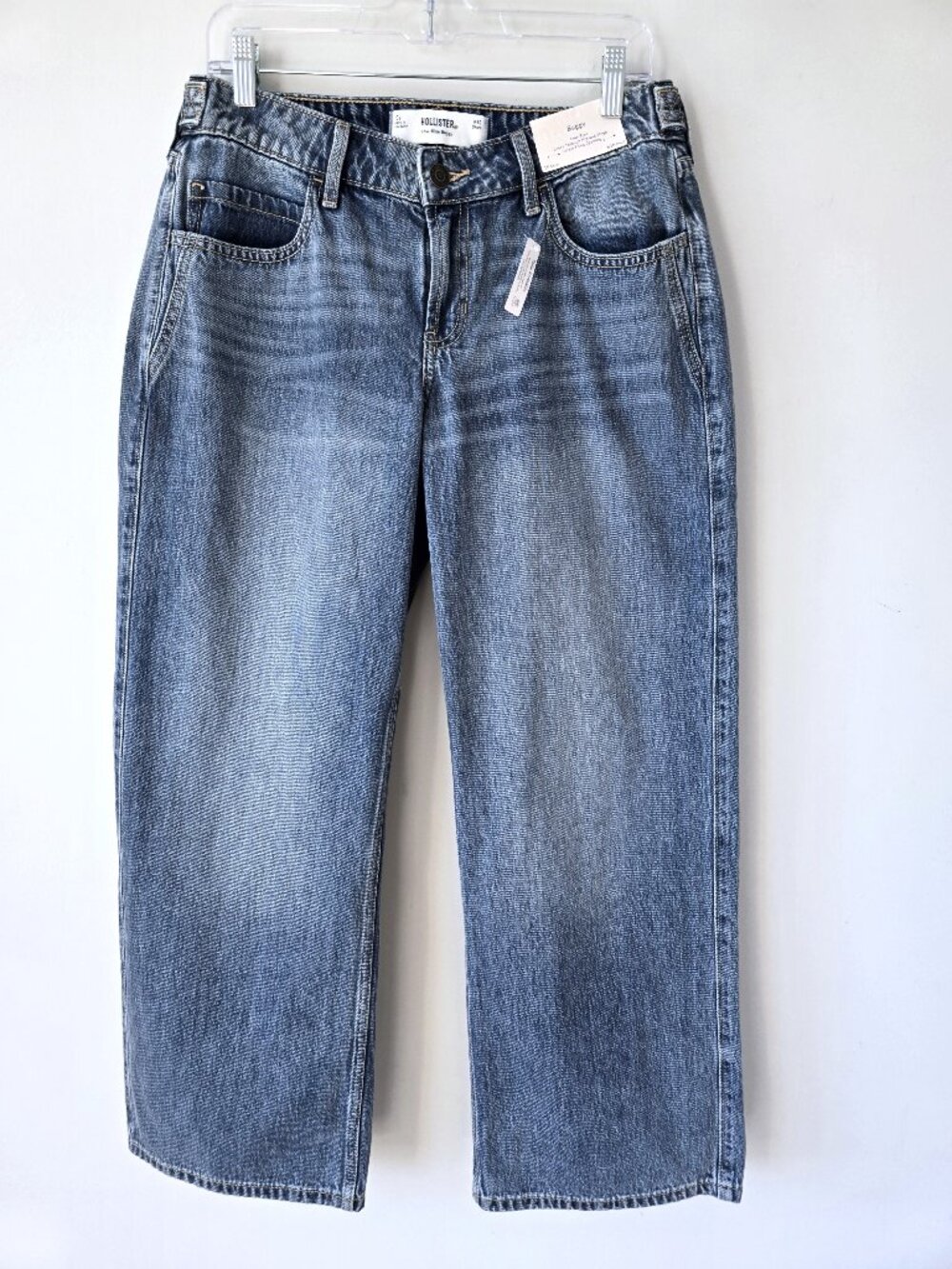 Hollister Low Rise Baggy Jeans Medium Wash Size 30 NWT